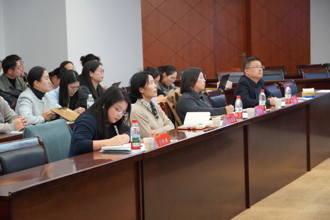 互学互鉴 交流提升 ——电气工程学部举行2025年度辅导员年终述职答辩会 互学互鉴 交流提升 ——电气工程学部举行2025年度辅导员年终述职答辩会