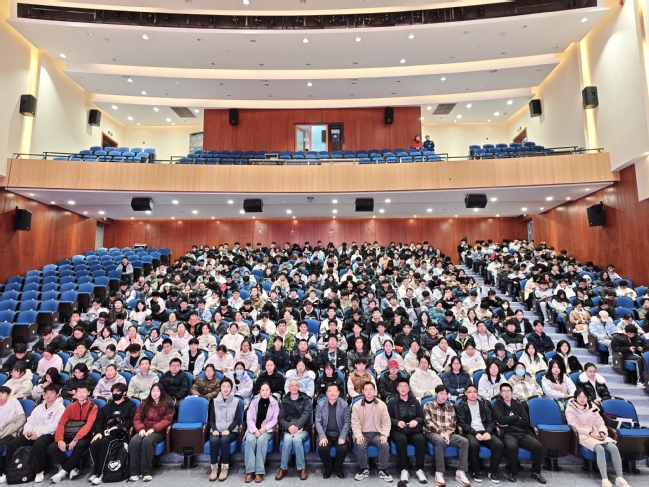 电气工程学部举行入党申请人培训班专题讲座