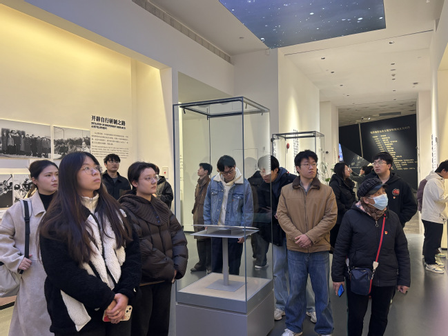 寻访科学报国足迹 砥砺能源强国担当——电气工程学部师生赴钱学森图书馆学习参观